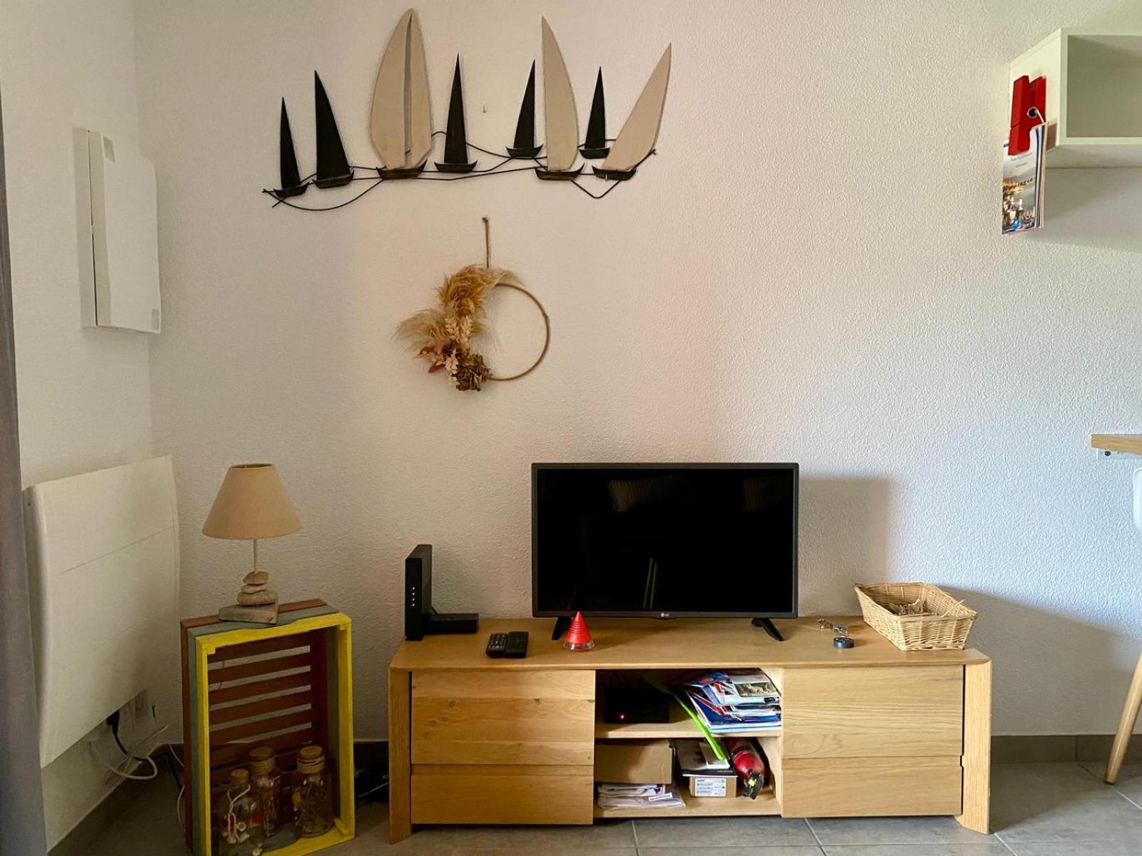 Superbe Appartement T2 En Residence Avec Piscine 생시프리앙 외부 사진